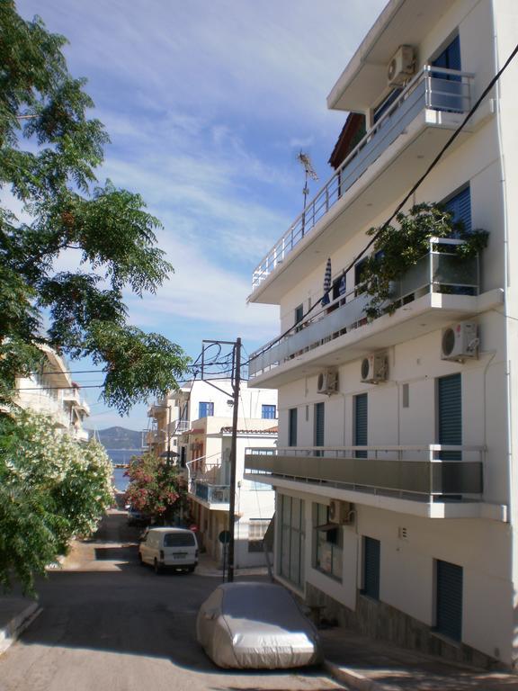 Pension Gina Methana Exterior photo